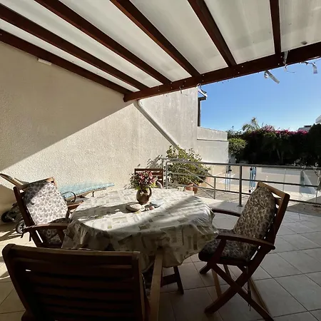 فيلة Agapi Sea View بيسوري